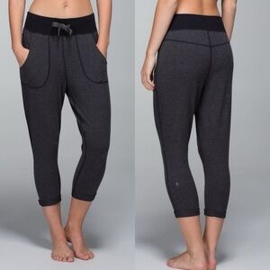 Lululemon Free Fall Crop
Heathered Black